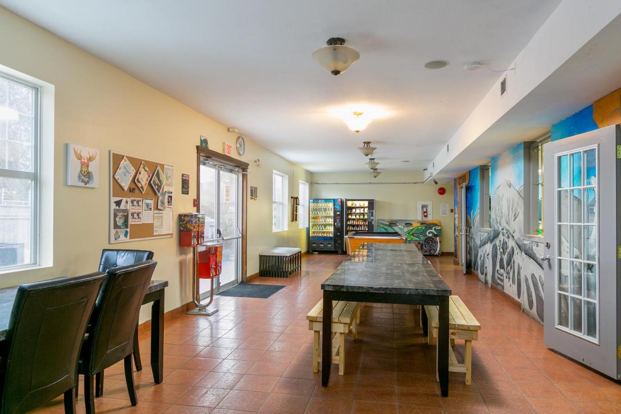 Hi Kelowna Hostel Экстерьер фото