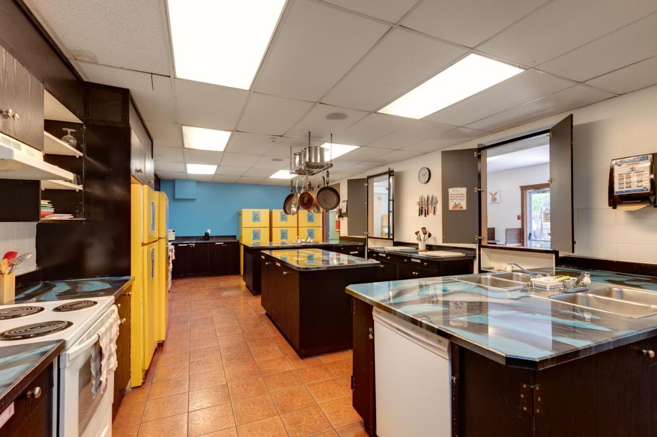 Hi Kelowna Hostel Экстерьер фото
