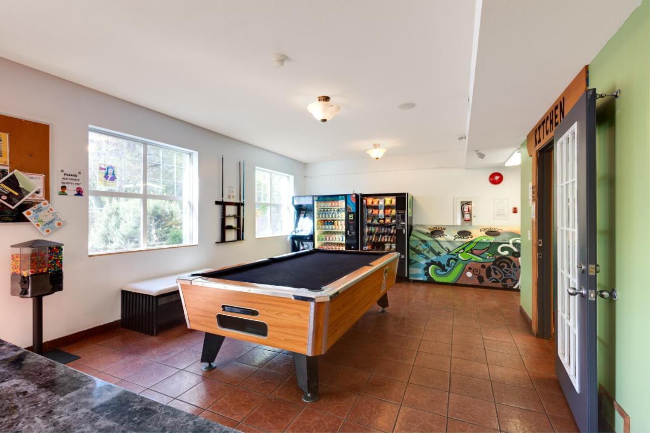 Hi Kelowna Hostel Экстерьер фото