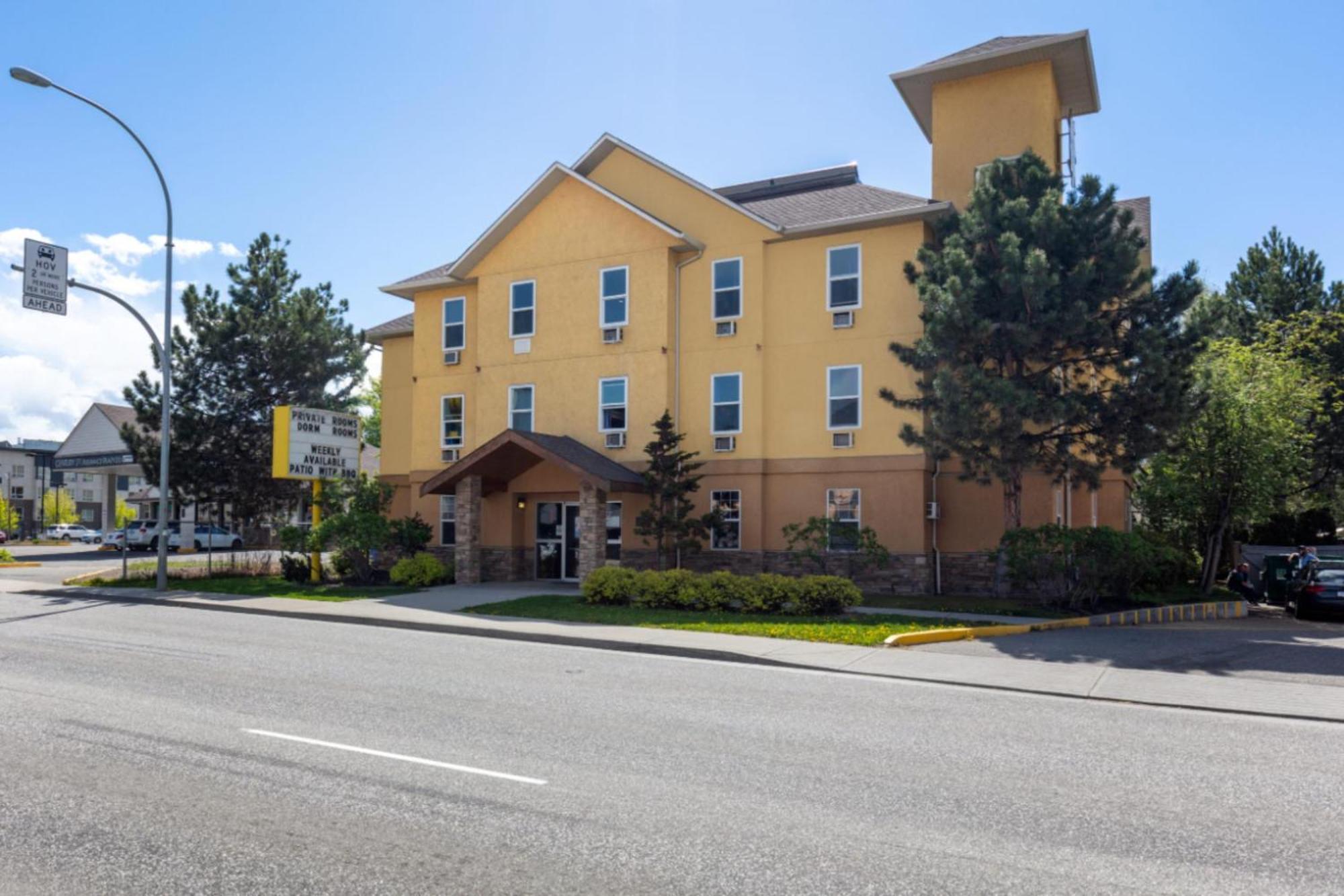 Hi Kelowna Hostel Экстерьер фото